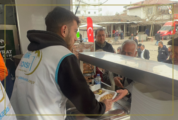 Deprem Bölgesinde Yemek İkramlarımız